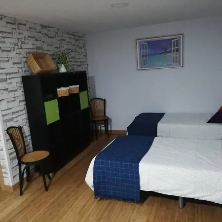 Loft Cruz, Acoran
