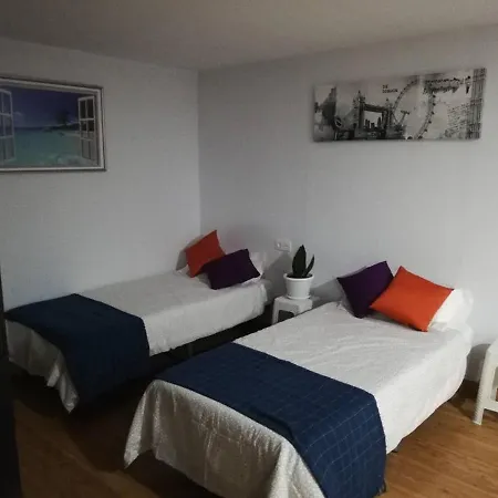 Loft Cruz, Acoran *