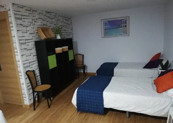 Loft Cruz, Acoran