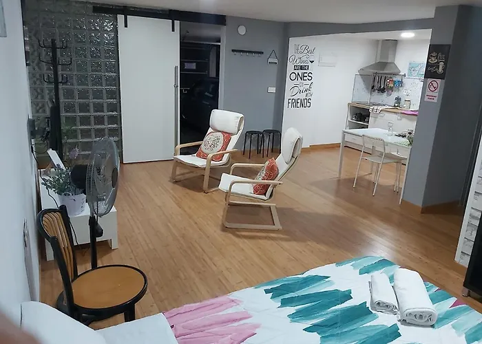 Loft Cruz, Acoran *
