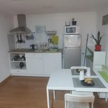 Loft Cruz, Acoran *