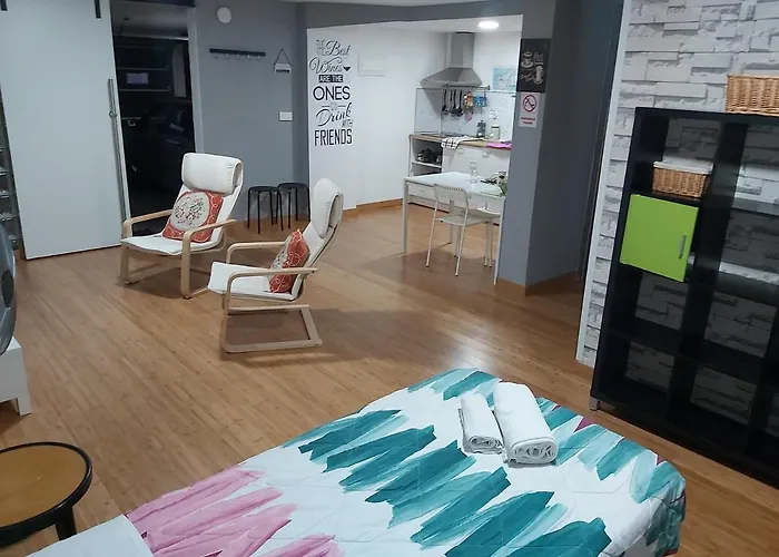 Loft Cruz, Acoran
