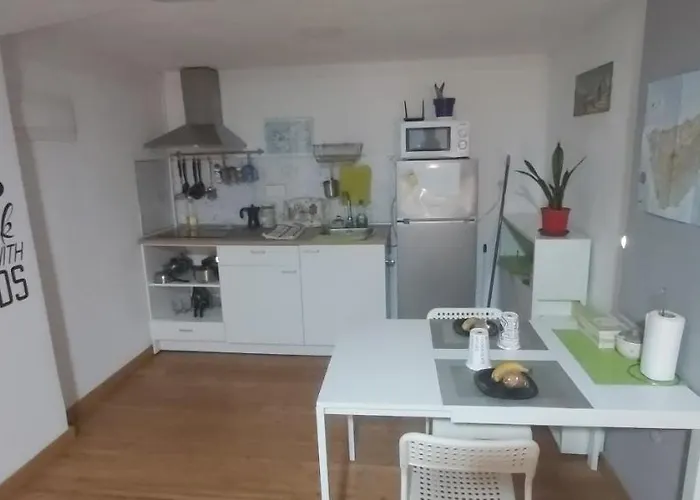 Loft Cruz, Acoran *